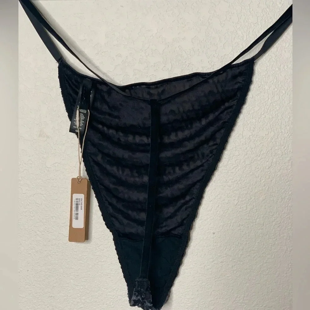 Skims Velvet String Thong, Black, 4X